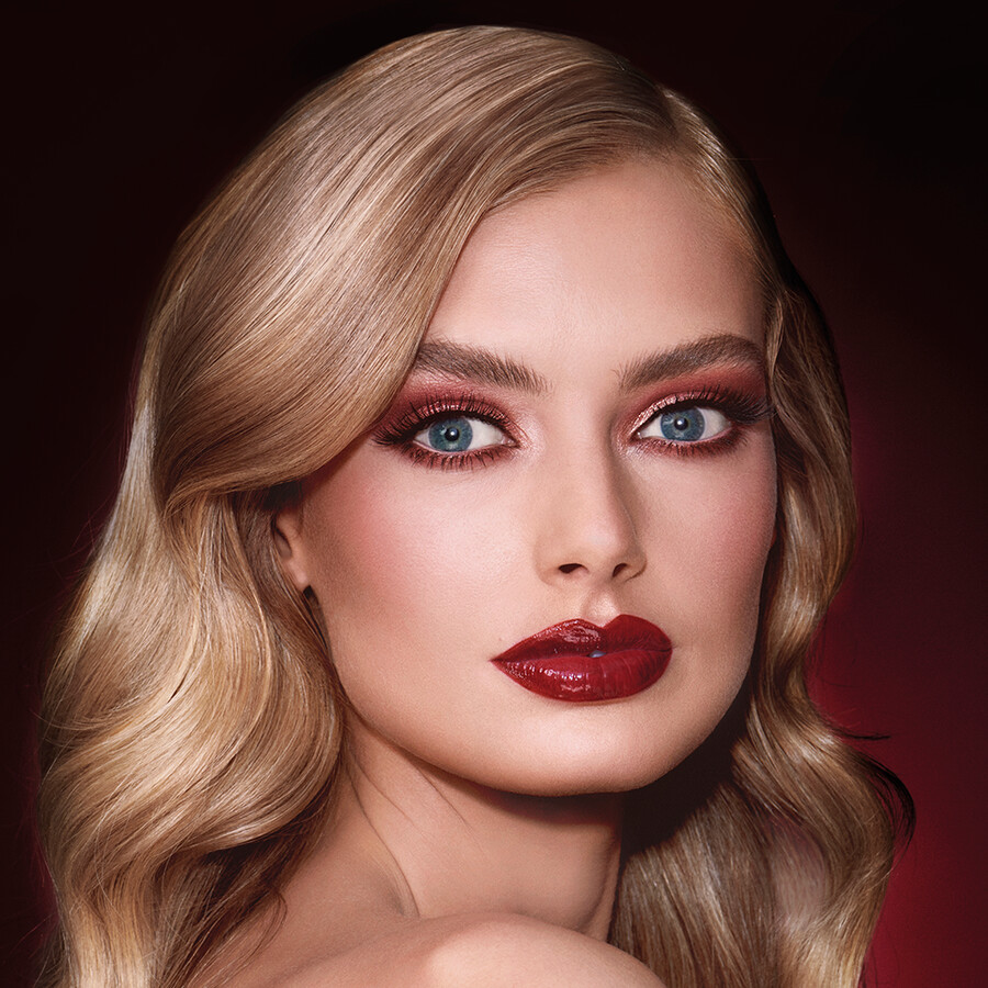 cheek to chic
